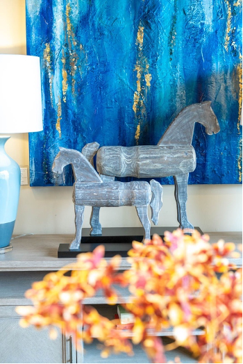 Two small horse statues as decor